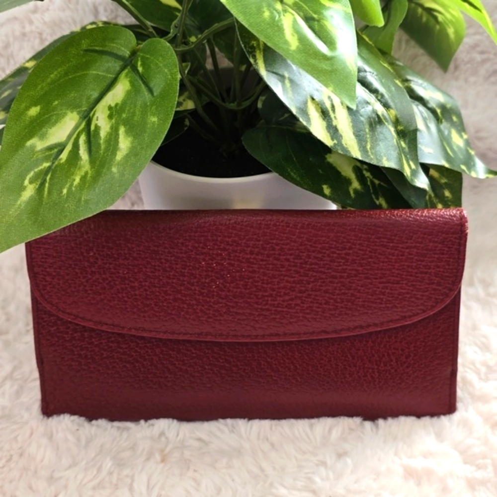 Gucci Vintage Burgundy Leather Long Wallet with COA, EUC - Picture 2 of 13